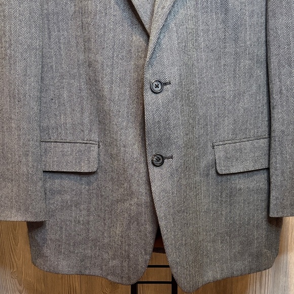Lauren Ralph Lauren Men's Classic Wool Gray Houndstooth  Sport Coat - Size 46S - Picture 4 of 11